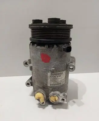 Volvo V70 Air conditioning (A/C) compressor (pump) 31267513 08W455