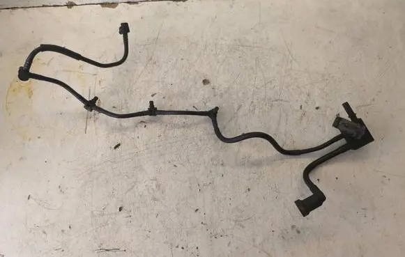 Renault Trafic II (X83) Fuel return line/hose 