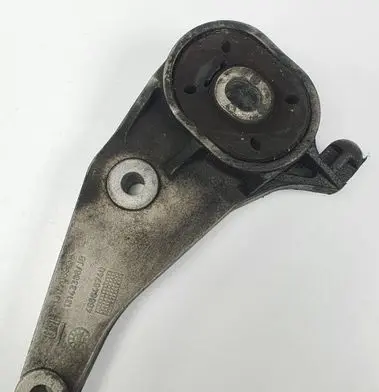 Renault Espace - Grand espace IV Gearbox mounting bracket 13117089
