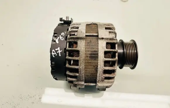 Volvo V60 Generator/alternator 30659580 0125812009 3HC1503