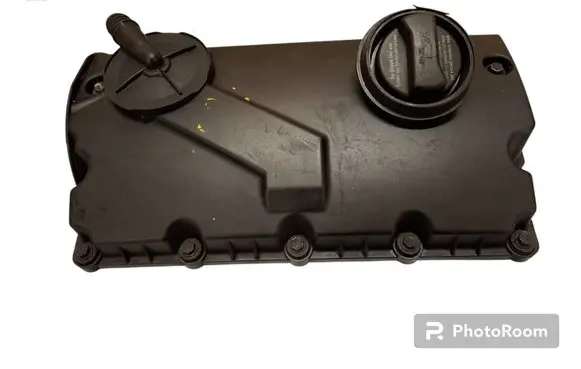 Skoda Octavia Mk2 (1Z) Rocker cam cover 038103475