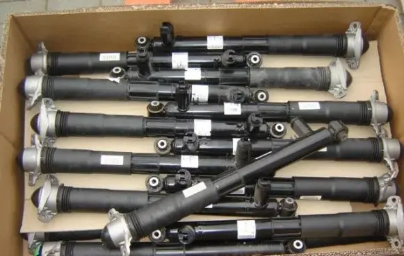 Volkswagen Tiguan Steering column damper 