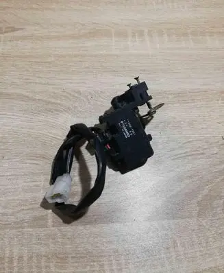 Mazda 626 Rear lock motor 528007041