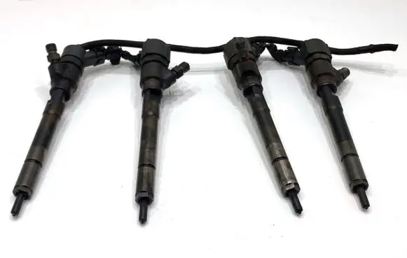 Hyundai Tucson JM Fuel injectors set 3380027400