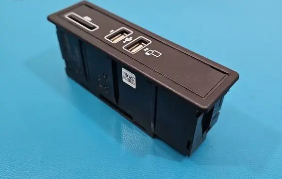 Mercedes-Benz E W213 USB socket connector A2138200400 IMPRK1560683