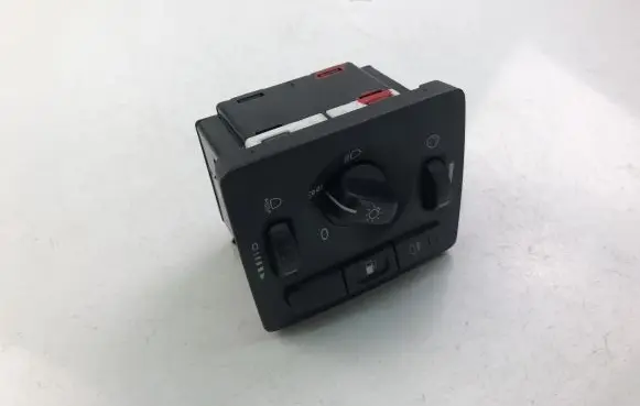 Volvo V50 Light switch 30739298