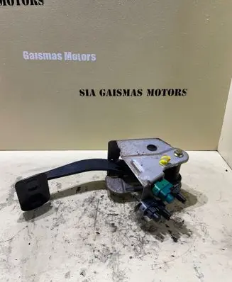Mazda 2 Brake pedal 