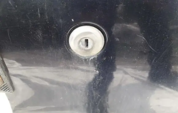 Renault Scenic I Front door lock (next to the handle) 