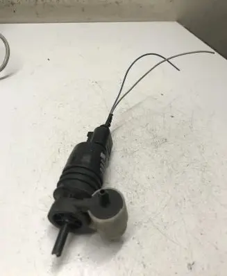 Opel Insignia A Windscreen/windshield washer pump 13250357