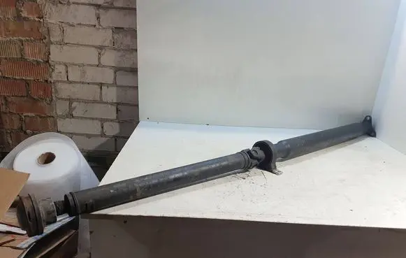 BMW 5 E60 E61 Drive shaft (set) 7573587