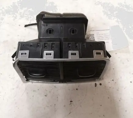 Audi A6 S6 C6 4F Rear air vent grill 4F0819203