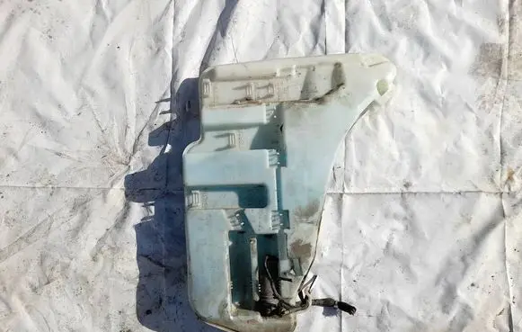 BMW 5 F10 F11 Windshield washer fluid reservoir/tank 8050439 7269663
