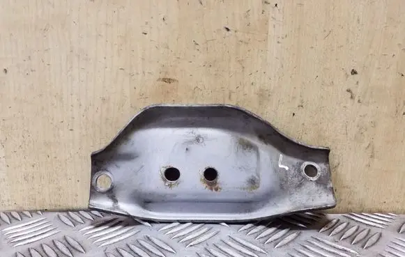 Subaru Forester SH Engine mounting bracket