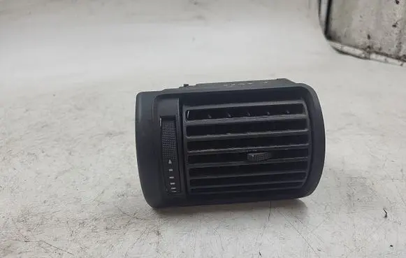 Audi A4 S4 B5 8D Dashboard side air vent grill/cover trim 8D1820901