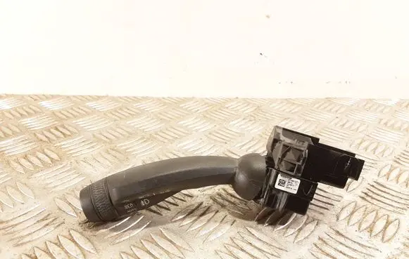 Volvo XC40 Indicator stalk 31481371