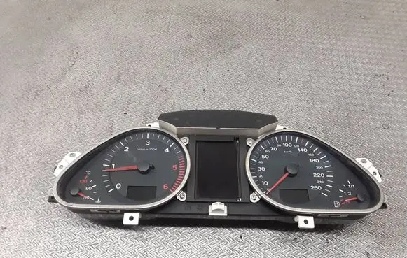 Audi A6 S6 C6 4F Speedometer (instrument cluster) 4F0920900N