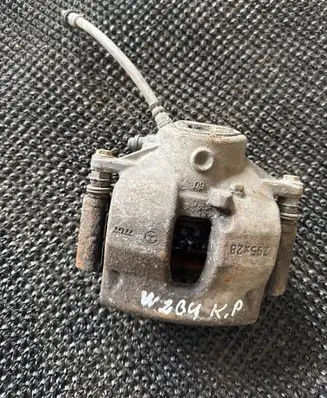 Mercedes-Benz C W204 Front brake caliper