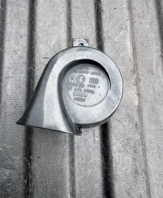 Infiniti M30 Horn signal 004035