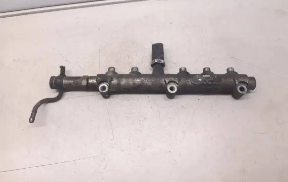 KIA Sorento Fuel main line pipe 314004A000 0445214036 3833091