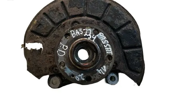 Front wheel hub