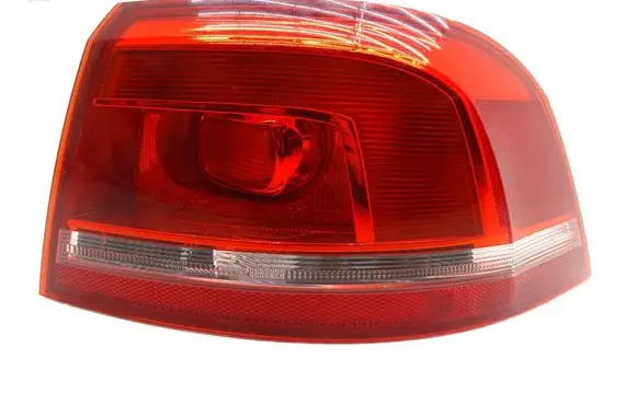 Volkswagen PASSAT B7 Rear/tail lights 3AF945096C