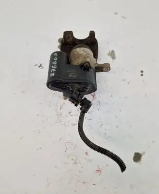 Rear brake caliper