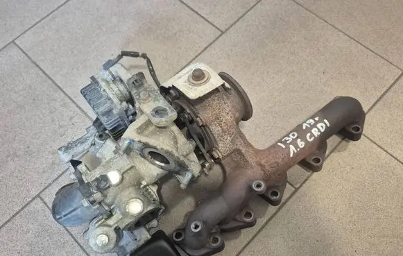 Hyundai i30 Turbo 282312U010