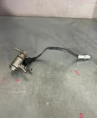 Renault Captur II Fuel injector 208995377R