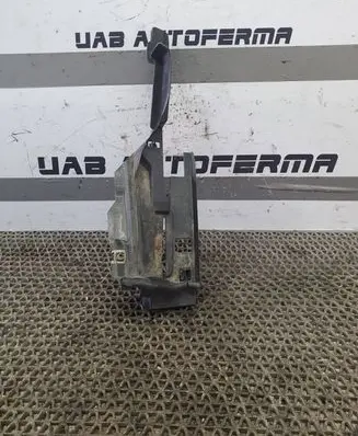 Ford Focus Other engine bay part BM51A02477AE