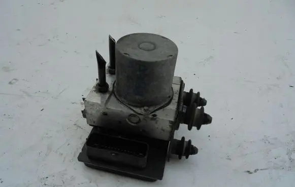 Audi A4 S4 B8 8K ABS Pump 8K0907379AK