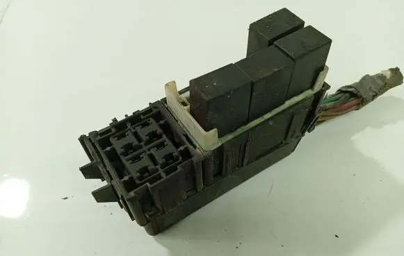 Dodge Caliber Fuse box set P05084457AB