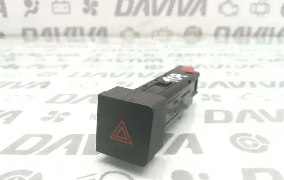 Chevrolet Captiva Hazard light switch 202005304