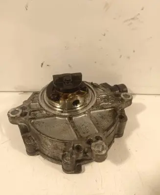 BMW 1 E81 E87 Vacuum pump 0313327116