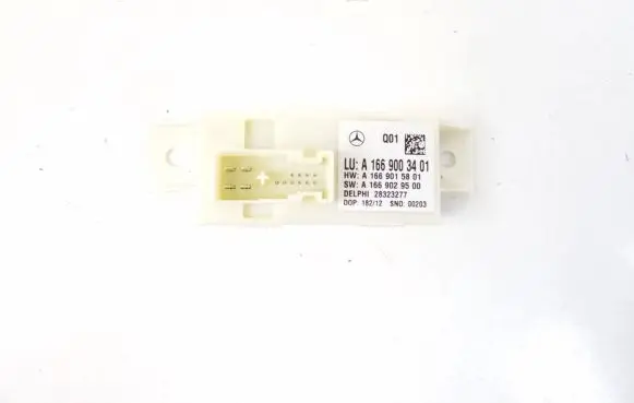 Mercedes-Benz C W204 Light module LCM A1669003401