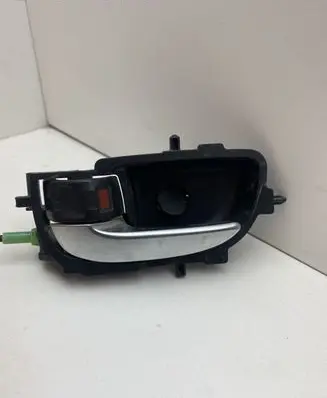 Toyota Auris E210 Front door interior handle 692060D271