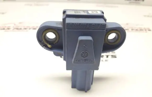 Volkswagen PASSAT B6 Airbag deployment crash/impact sensor 1K0955557A