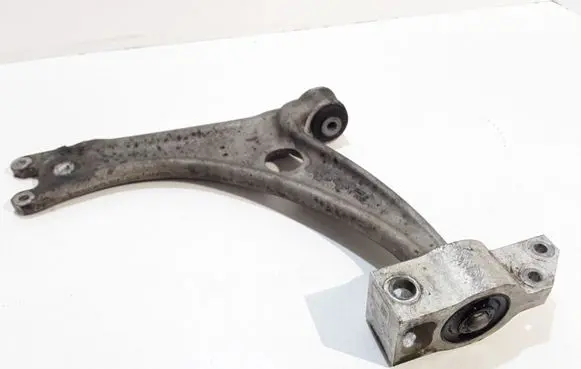 Audi Q3 8U Front lower control arm/wishbone 3C0407151