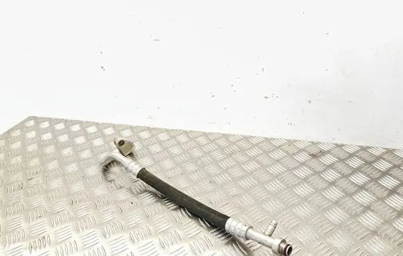Mercedes-Benz C W204 Air conditioning (A/C) pipe/hose A2048302216