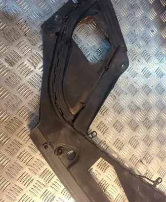 BMW 5 F10 F11 Other engine bay part 74850610 1106003X