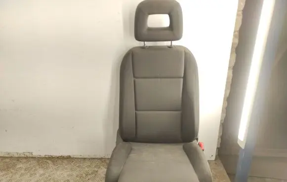 Audi A2 Front passenger seat 