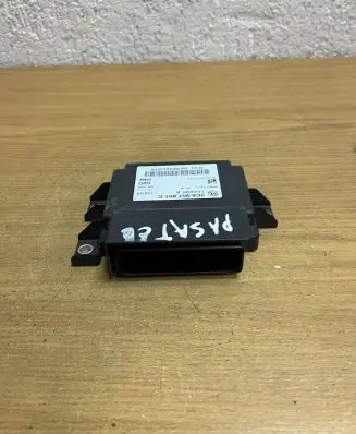 Volkswagen PASSAT CC Other control units/modules 3C8907801C 17358501A