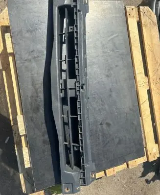 Radiator trim