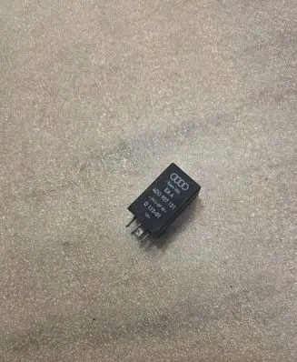 Audi A8 S8 D2 4D Other relay 4D0907131 D11301