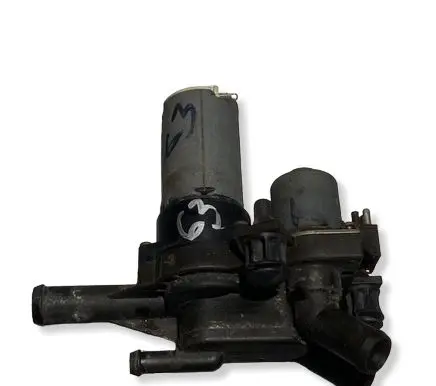 Mercedes-Benz E W124 Coolant heater control valve 1147412081 0018303784