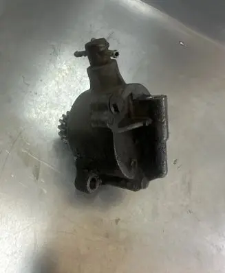 Mitsubishi Pajero Vacuum pump