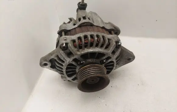 Subaru Legacy Generator/alternator 23700AA220 A2T37391