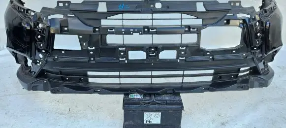 Mitsubishi Outlander Front bumper 6410G227ZZ