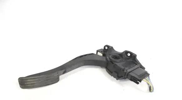Jaguar XF X250 Accelerator throttle pedal 8X239F823AB