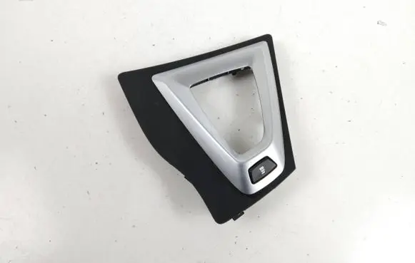 BMW M4 F82 F83 Gear shifter surround trim plastic 8058548 7850577