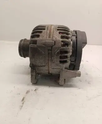 Audi A4 S4 B7 8E 8H Generator/alternator 028903031 0124515083